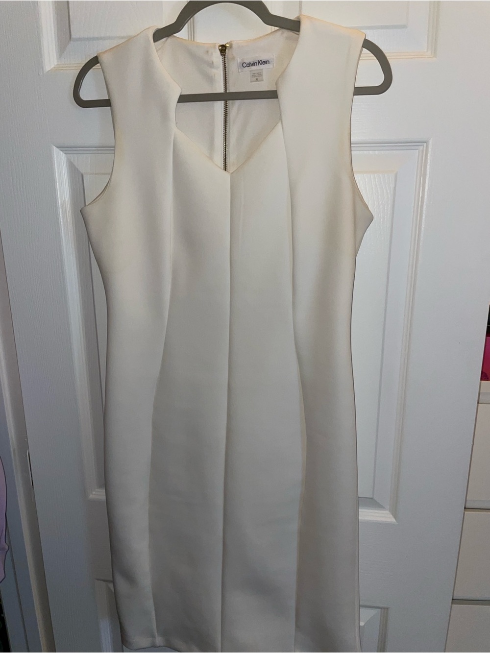 Calvin Klein Cream Sleeveless V-Neck Sheath Dress
